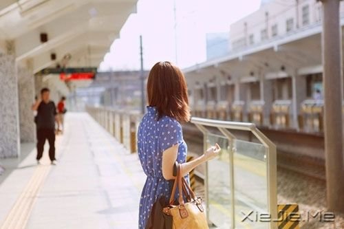 在岁月长河里掀不起任何波澜 (3)